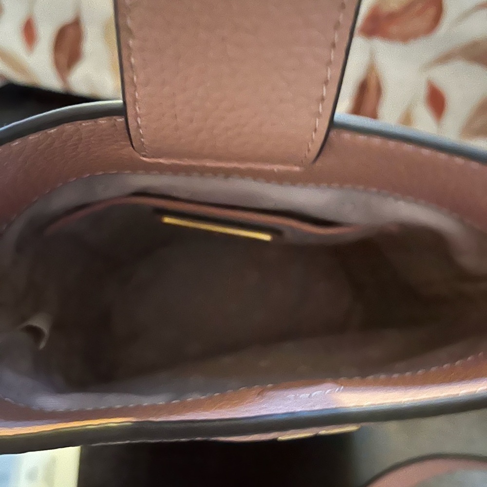 Tory Burch Britten Mini Bucket Bag in Pink Moon –  New no tag - Picture 6 of 9